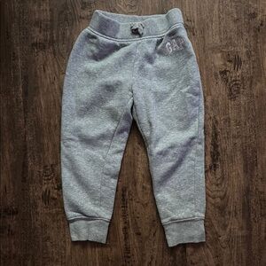 GAP Gray Joggers Elastic Cuffs Drawstring Waist size 4t